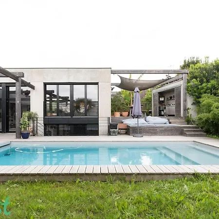 Architect's House - Unique Services - 8p *